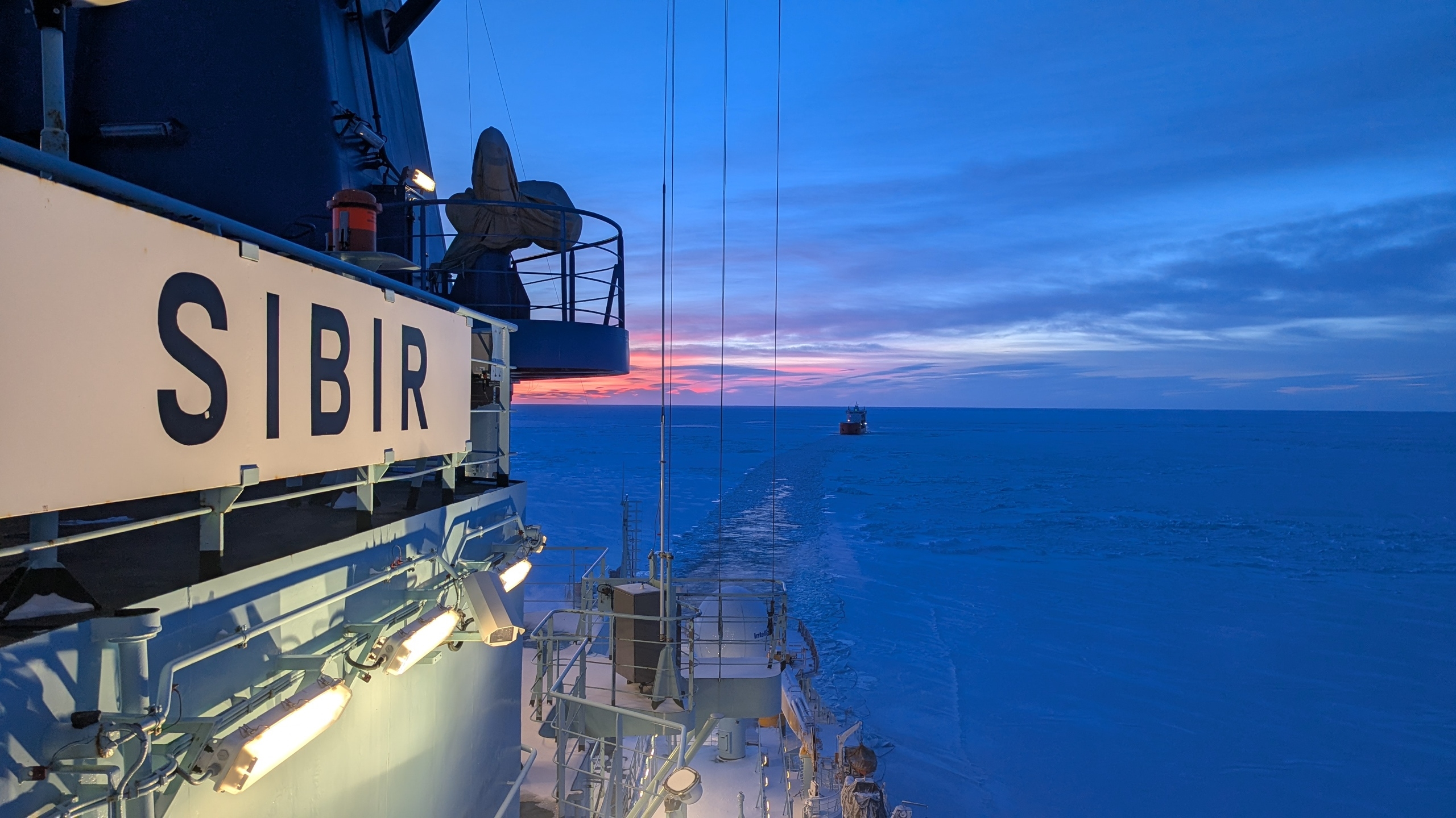 Мурманский атомоход спасает Финский залив от заторов — лед простоит до середины марта