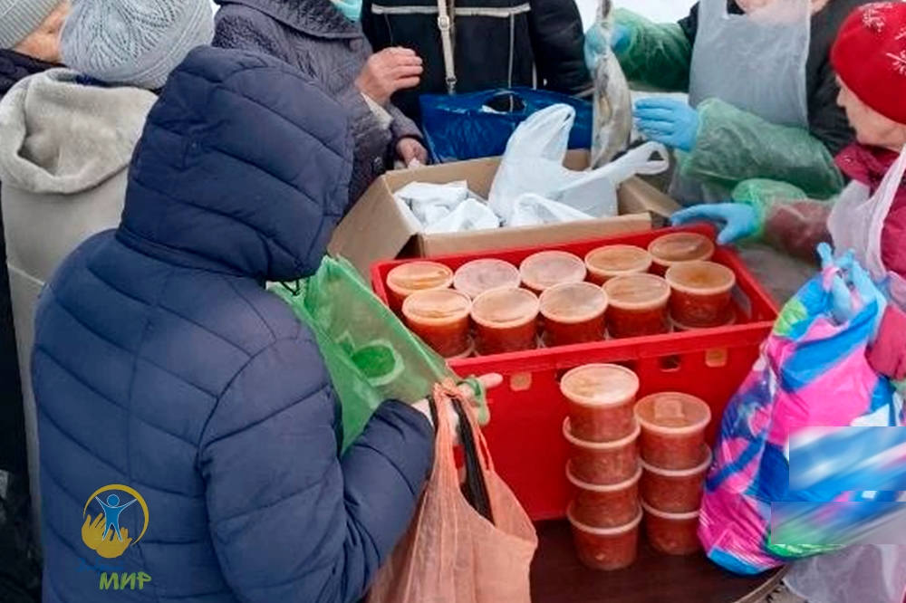 Крупа, тушёнка и масло: как мурманчане могут помочь продуктами для «добрых обедов»
