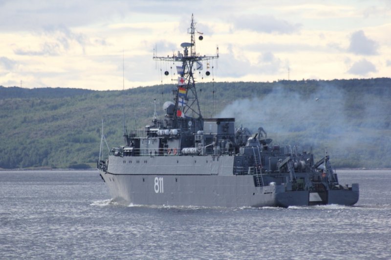 Первая тренировка кораблей к Дню ВМФ прошла в Североморске