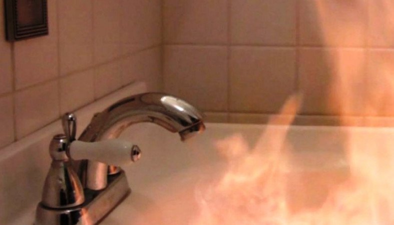 Сгорела ванная в двухэтажке в Мурманске