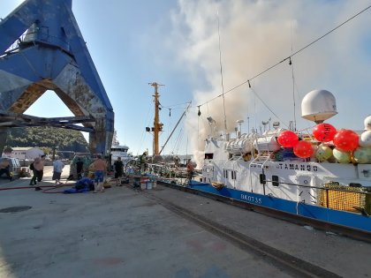 Как спасали траулер "Таманго" Как спасали траулер "Таманго"