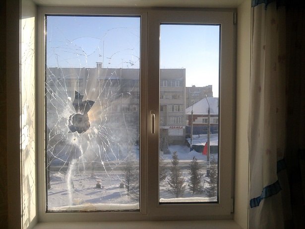 Школьники терроризируют жителей частных домов в Мурманске