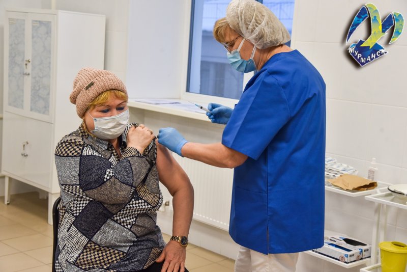 Растет число привитых от гриппа пенсионеров в Мурманске