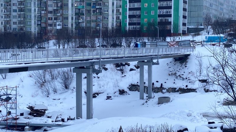 Достроили мост в Полярном