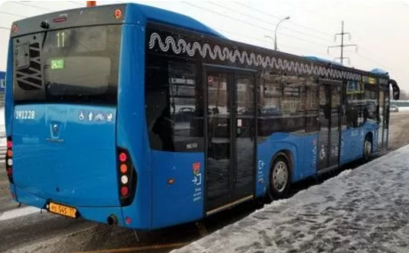 Новые футуристические автобусы курсируют по Мурманску