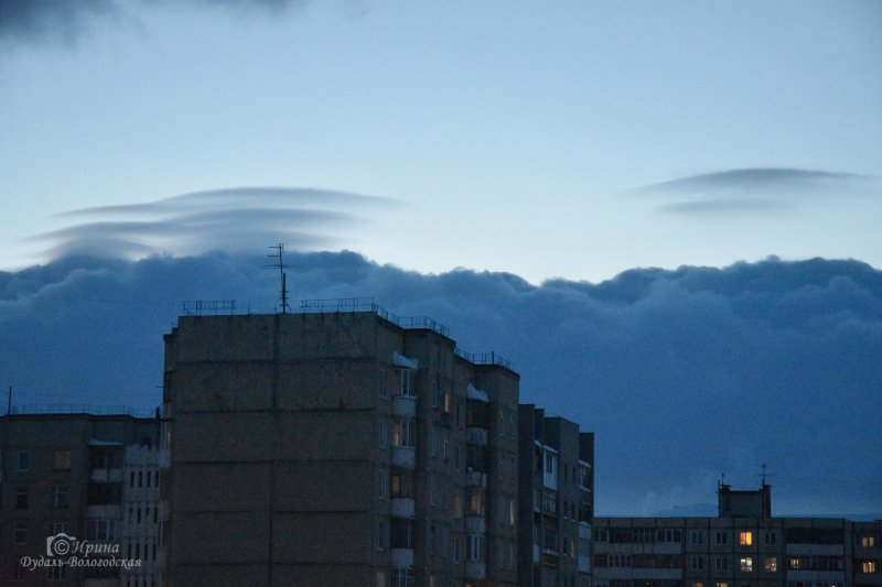 Необычные облака заметили в небе Мончегорска