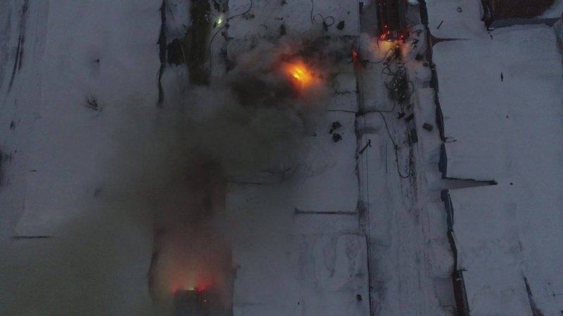 Пять гаражей повредил огонь в Мурманске