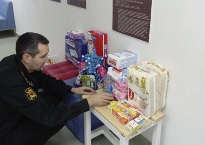 Гуманитарную помощь детям Донбасса собрали военнослужащие Северного флота