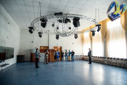 Андрей Сысоев посетил ДК «Судоремонтник» в канун Дня работника культуры