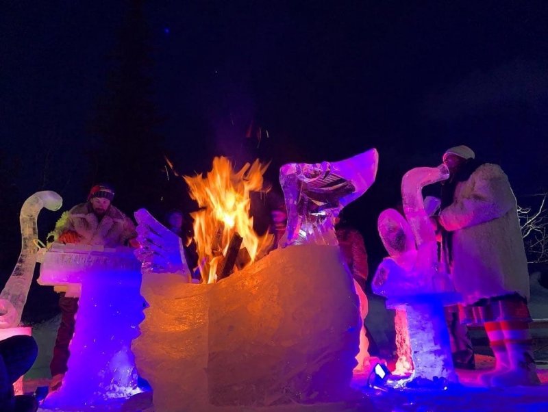 Впервые на ледяных инструментах играли в «Таинственном лесу» Кировска