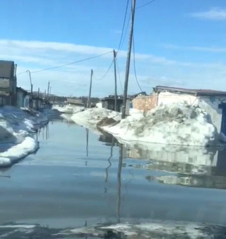 Затопило гаражи в Ковдоре