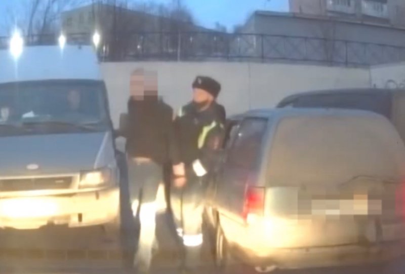 Погоня в Мурманске: грабитель в федеральном розыске пытался скрыться от ГИБДД