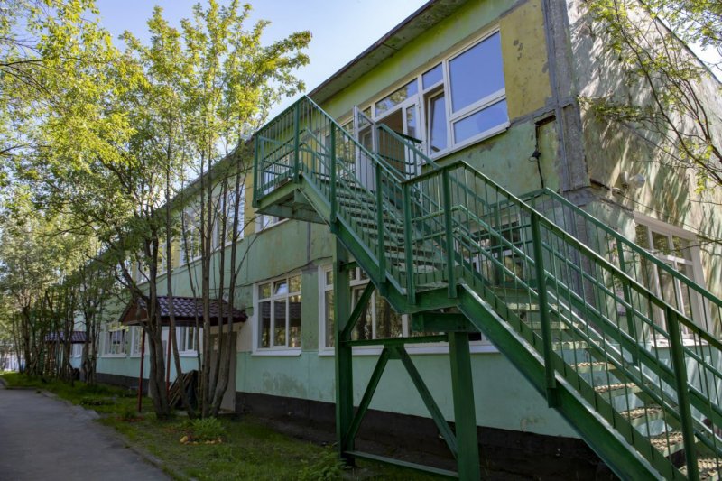 883 миллиона потратят на текущий ремонт школ и детсадов в Мурманске