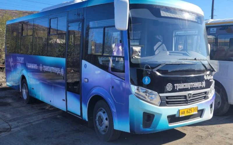 Новый автобус курсирует в Печенгском округе