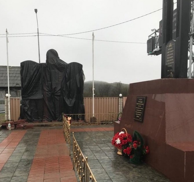 Памятник борцам с мировым фашизмом появился на Титовке