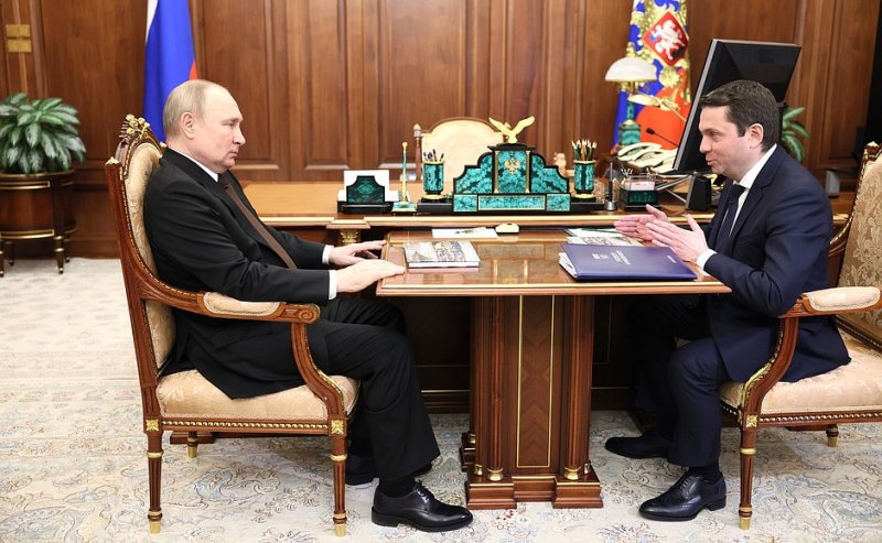 Владимир Путин и Андрей Чибис обсудили причины безработицы в Мурманской области