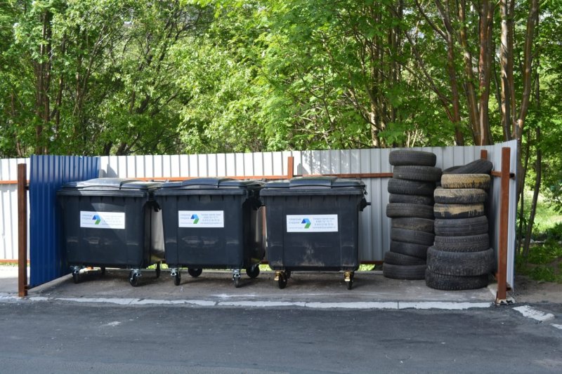 700 новых контейнеров для сбора мусора установят в Мурманской области