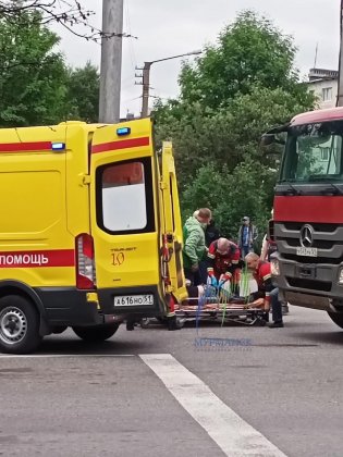Самосвал переехал пешехода: свидетелей аварии ищут в Мурманске