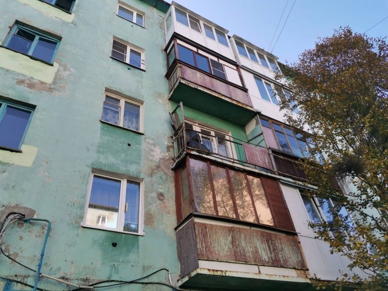 Горел балкон дома в Мурманске
