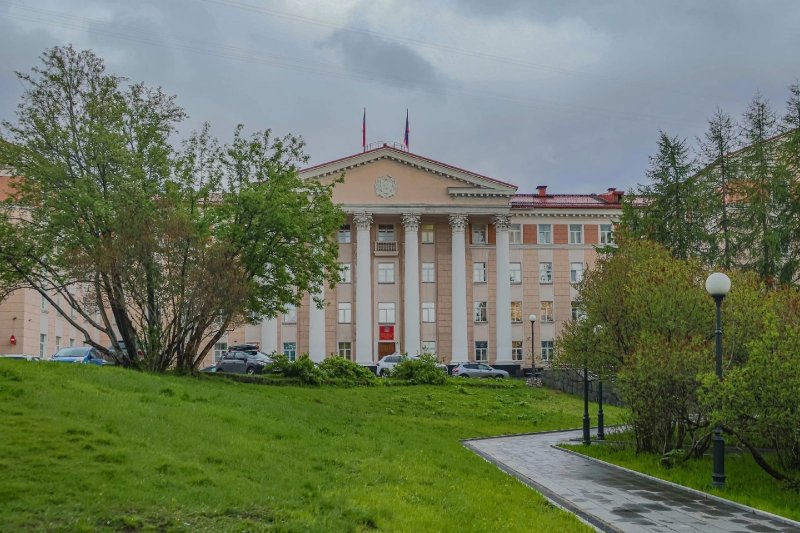 Законопроекты, предложенные губернатором, рассмотрят на внеочередном заседании Мурманской областной Думы