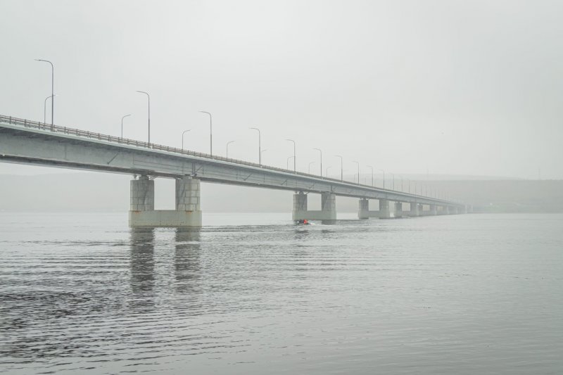 Северянин упал с Кольского моста в ледяную воду