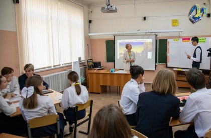 Учителя города выбирают в Мурманске