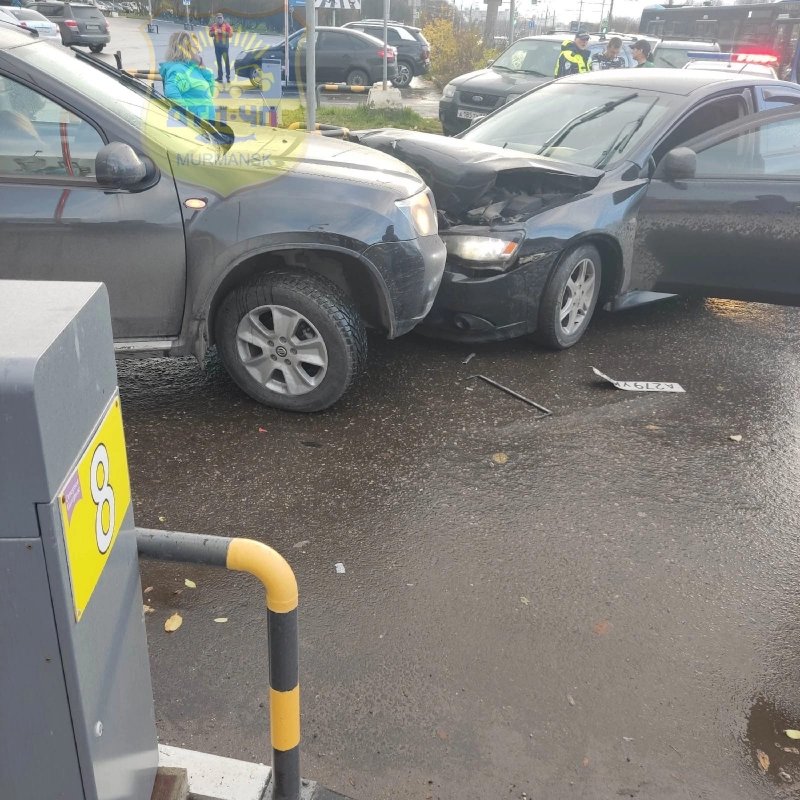 «Удирал» от ГИБДД и устроил аварию пьяный водитель в Мурманске