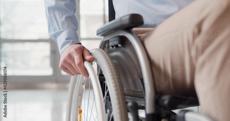 1,3 млн возместят инвалиду за купленные протезы в Мурманске