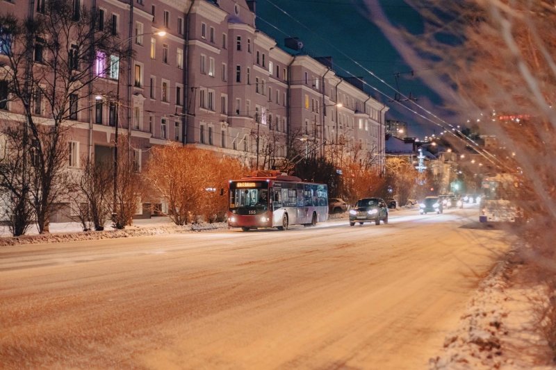 Троллейбусы и автобусы в новогоднюю ночь будут работать в Мурманске