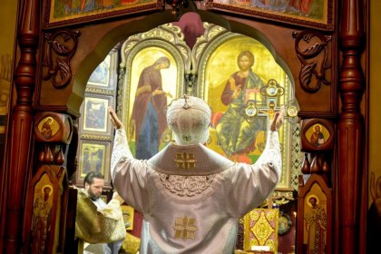 Митрополит Митрофан совершит Божественную литургию в соборе Мурманска