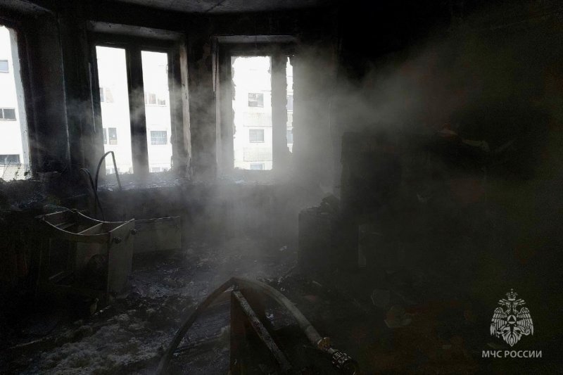 Черной после пожара стала квартира в Североморске