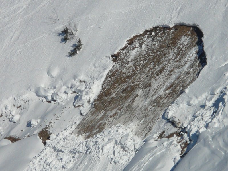 Спуск лавины планируется в Кировске