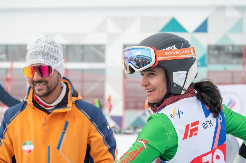 Иранцы участвуют в международных соревнованиях по горнолыжному спорту в Кировске