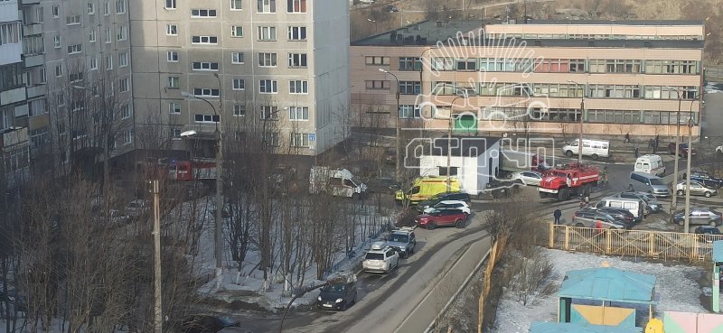 Пострадал один и спасены четверо при пожаре на Орликовой в Мурманске Пострадал один и спасены четверо при пожаре на Орликовой в Мурманске