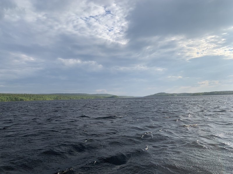 Книгу про озеро Имандра выпустил КНЦ РАН