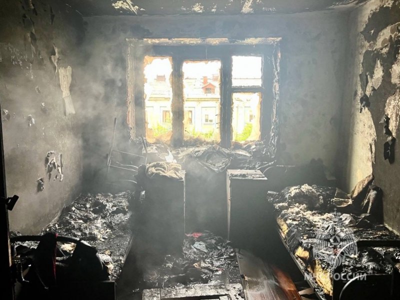 Выгорела комната в общежитии колледжа в Мурманске Выгорела комната в общежитии колледжа в Мурманске