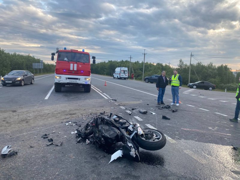 Погиб байкер в аварии с автобусом на автоподъезде к аэропорту Мурманска