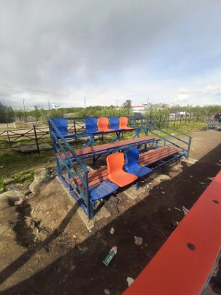 Полуразрушены многие детские игровые и спортплощадки в Североморске