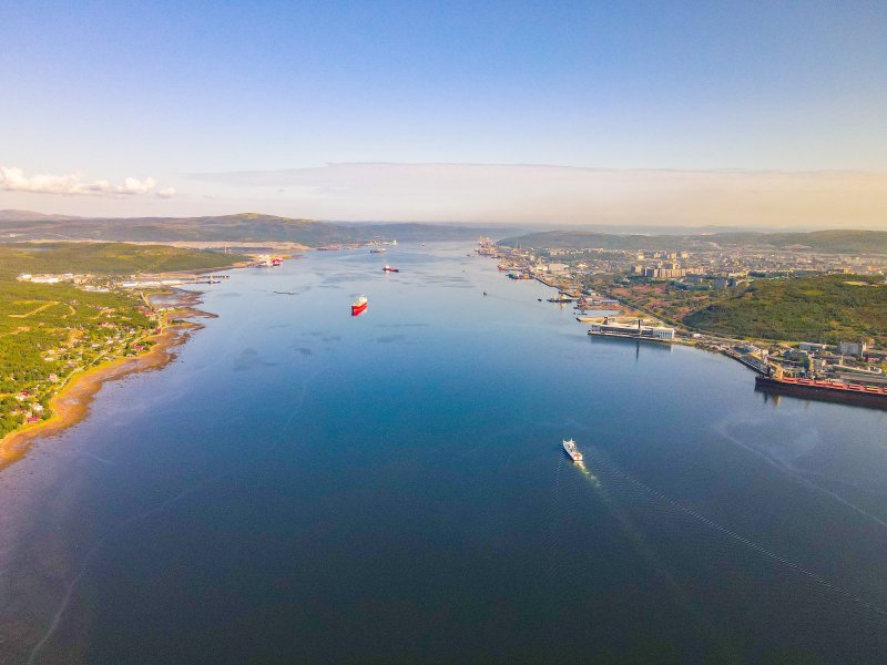 Судно-гигант впервые прошло по Северному морскому пути из Мурманска