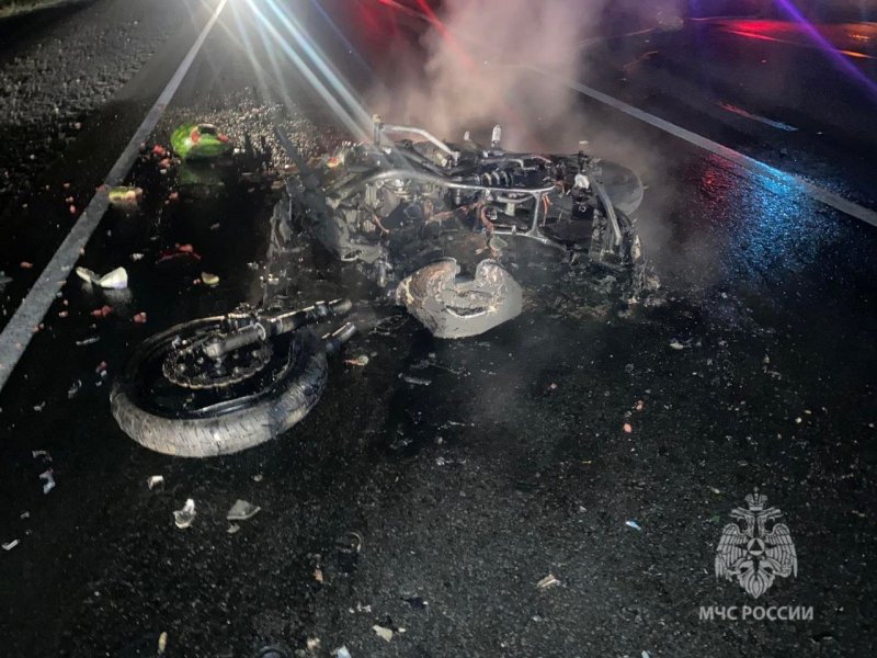 Погиб мотоциклист и пострадали люди: массовая авария в Оленегорском районе