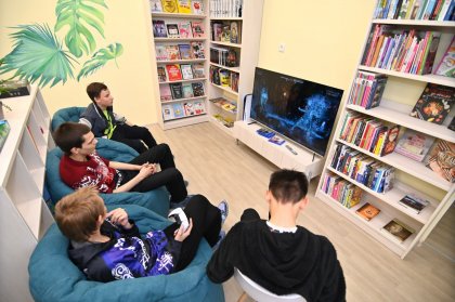 Восьмая модельная библиотека открылась в Мурманске