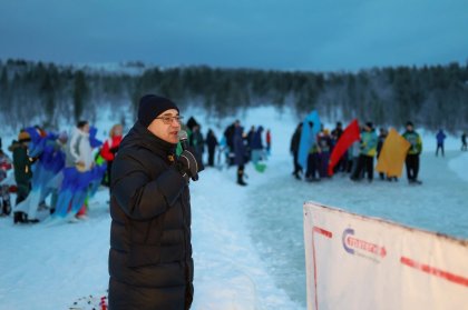 Бесплатно и круглосуточно: каток на «Снежинке» открыли в Мурманске