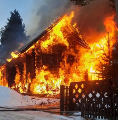 Огонь оставил без дач жителей Мурманской области
