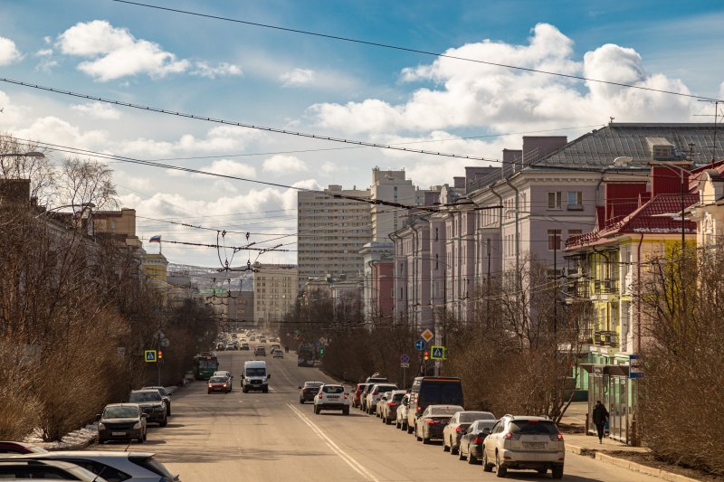 Солнечную пятницу сменят пасмурные холодные выходные в Мурманске