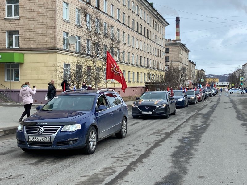 80 экипажей отправились из Североморска в Долину Славы