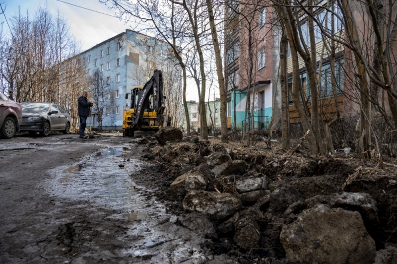 В Мурманске приступили к большому ремонту дворов