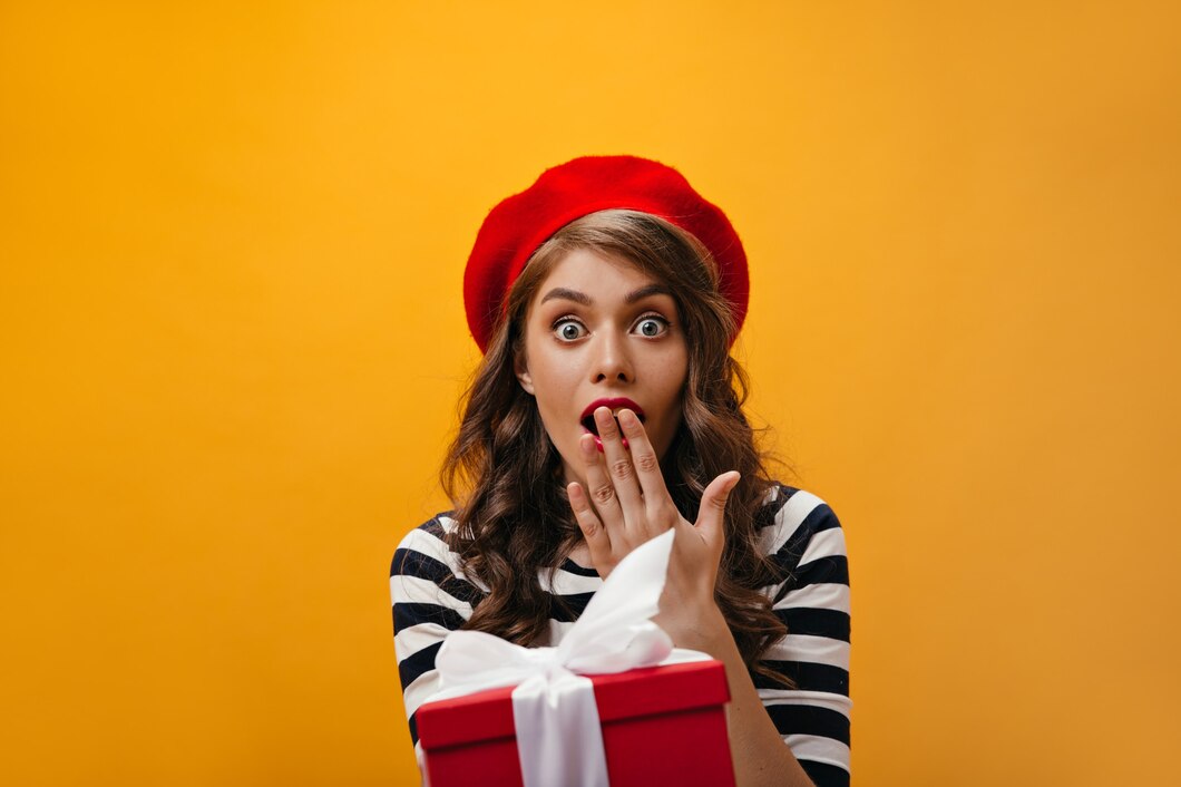 <p><img src="https://novosti-murmanskoy-oblasti.ru/uploads/posts/2025-02/1740033819_blue-eyed-woman-looks-shocked-gets-present-surprised-girl-with-curly-hair-red-beret-striped-shirt-holds-gift-box_197531-18922.jpg" alt="" /></p>

<p><em>Они будут жить совершенно другой жизнью к концу 2025 года</em></p>
<p><br />На канале &laquo;AksanаТаро&raquo; дали прогноз относительно 3 знаков зодиака, для которых 2025 год станет решающим в жизни.</p>

<p>Телец, наконец, вырвется из привычного круга и обретет свободу. 2025 год проверит этот знак на прочность и Тельцам придется выйти из зоны комфорта. В этом году возможны взлёты в карьере, перемены в личной жизни и даже эмиграция.</p>

<p>Для Близнецов наступает время больших открытий и перемен. 2025 год преподнесет большие сюрпризы. Грядут новые знакомства, продвижение по карьере и судьбоносные решения.</p>

<p>У Львов период от испытаний к величию. Судьба проверит их силу, амбиции и готовность брать ответственность за свою жизнь.</p>

<p><em>Айгуль Булатова</em></p>
<p><em>Фото: Freepik</em></p>

