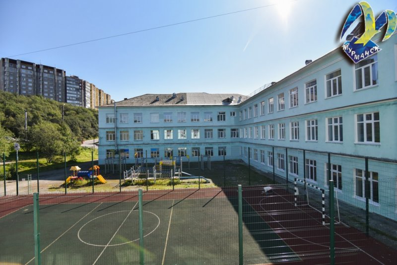 Кипит ремонт в прогимназии №61 в Мурманске