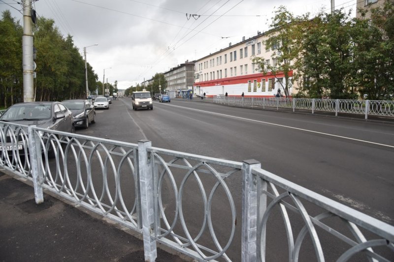 Мешают ремонту дорог водители в Мурманске
