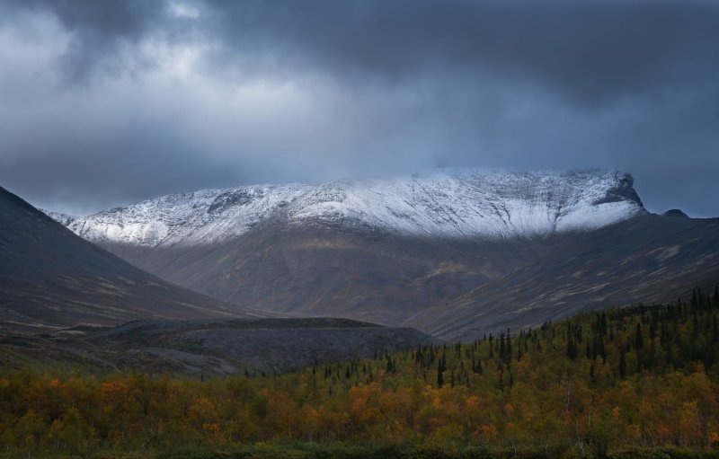 Припорошило снегом Хибины